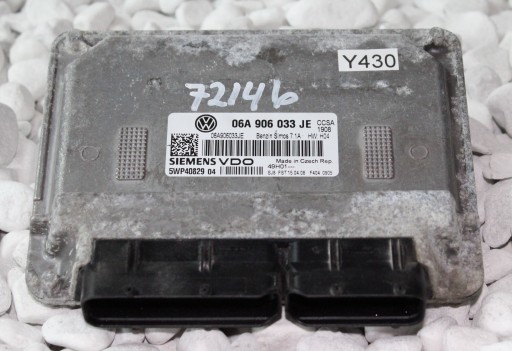 Комп'ютер двигуна skoda 06a906033je 5wp40829