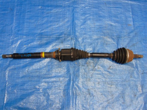 ALFA ROMEO GIULIETTA 2.0 JTDM ПОЛУОСЬ ПРАВЫЙ