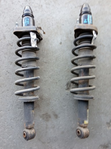 P05105178AE - Jeep Compass 06-16 задній амортизатор 4x4 2.4 B США