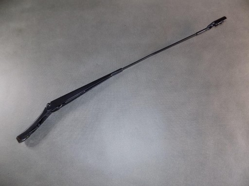 SKODA KAROQ arm of wipers right 576955410A