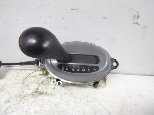 páčka změny převodů Chrysler Neon Automat 2002r