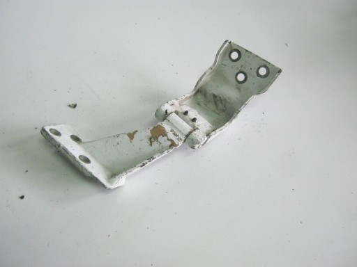 hinges rear part left upper VITO W639 A6397401937