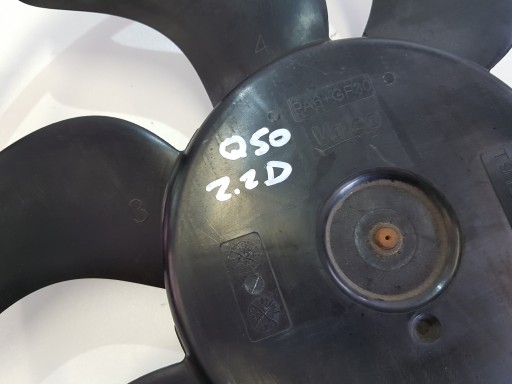 INFINITI Q50 2.2 d ventilátor chladiče motor