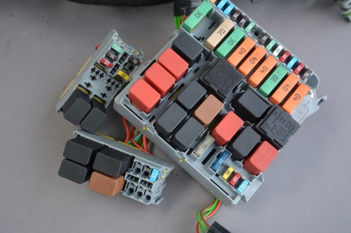 Коробка запобіжників viki iveco daily 2012