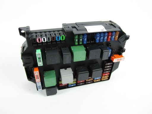 A2219063600, - Блок запобіжників mercedes w221 a2219063600