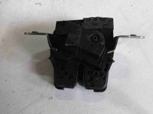 MERCEDES GLA W156 14R замок багажника задній