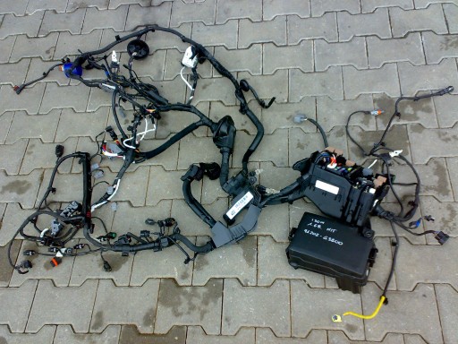 91202-G3800 - Hyundai elantra vi 1.6b. 2016- бенз каністра та джгут.