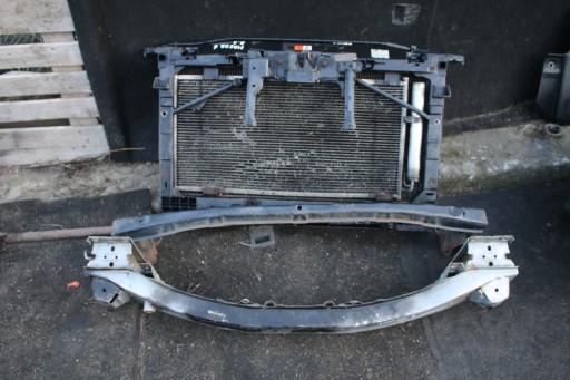 8706707680 - решітка радіатора передня Mazda 6 LIFT GH 2.2 d