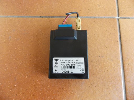 AUDI A3 8P 04-модуль драйвера WEBASTO 4F0909509