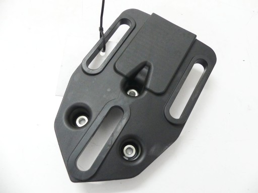 КРІПЛЕННЯ ВІТРОВОГО СКЛА ОБТІЧНИК YAMAHA TRACER 900