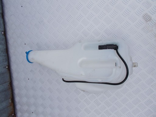 VOLKSWAGEN CRAFTER БАЧОК ОМИВАЧА НАСОСА