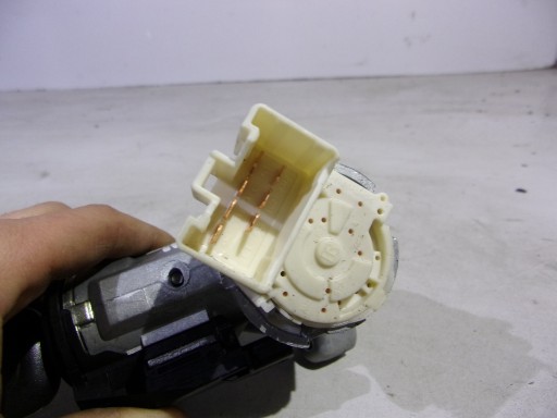 Toyota Yaris II 2 lift ignition z kluczykiem
