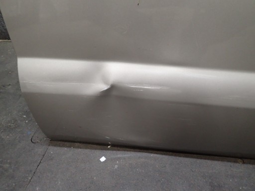 DOOR FRONT RIGHT HYUNDAI TUCSON 04
