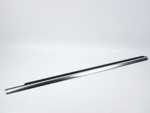moulding under the window door front right Mercedes W212