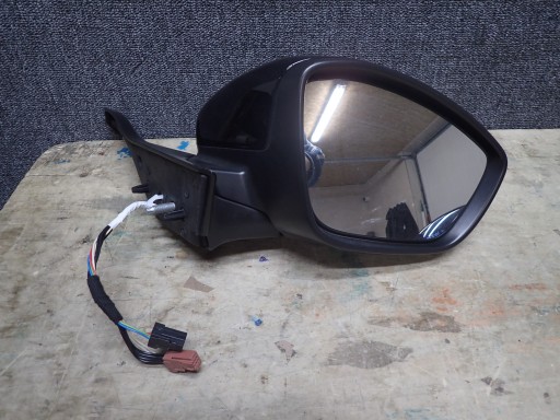 ПРАВЕ ДЗЕРКАЛО PEUGEOT 208 6 + 3PIN