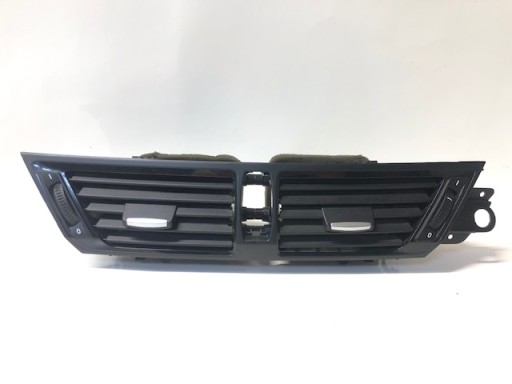 ЦЕНТРАЛЬНА ВЕНТИЛЯЦІЙНА РЕШІТКА BMW 64222991235