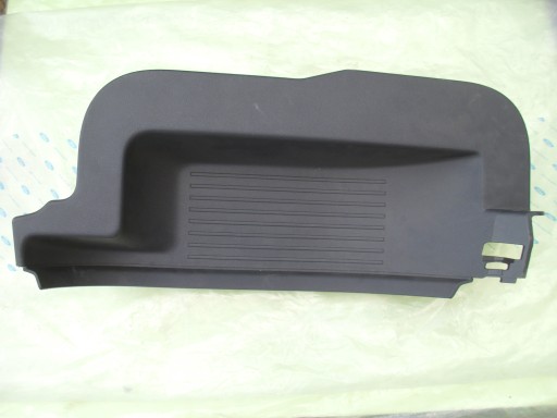 1865055 1809389 - Боковая дверь правая ступень Tourneo CONNECT 2013-