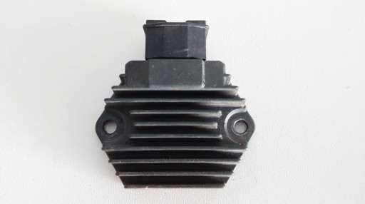 123458938 - HONDA VFR 750 rc36 rc36 регулятор напряжения