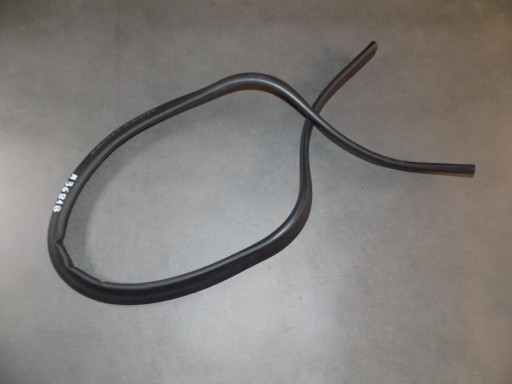 SKODA KAROQ ПРОКЛАДКА КАПОТА 575823723