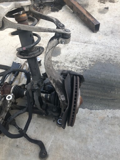 Правий поворотний кулак audi a4 a5 lift 4g0407242c
