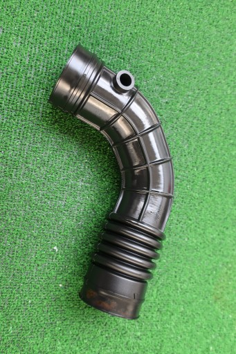 pipe of a filter, air SUZUKI JIMNY 1.3 16V SOHC DOHC