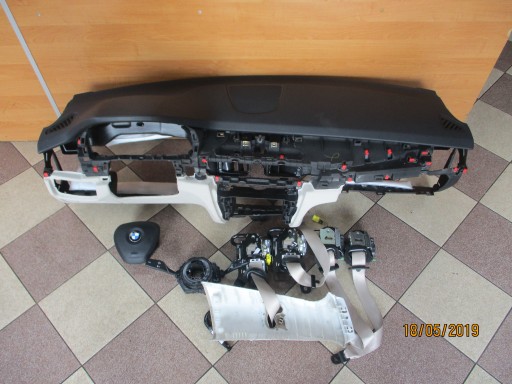 dashboard BMW X5 F15 creamy