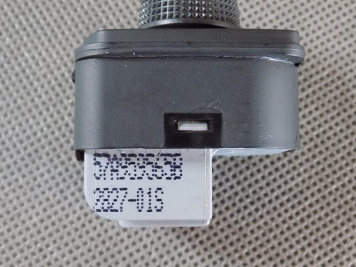 SKODA KAROQ REGULACJA zrcadel 57A959565B