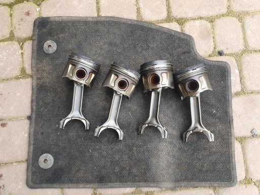 piston connecting rod korba 2.0CDTI Opel Insignia