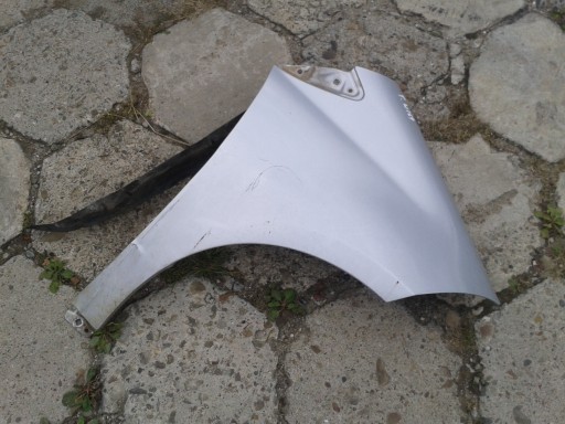 Крило переднє праве MERCEDES A-Class W169 5D 761