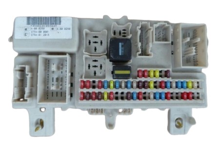 FORD FOCUS 05R. запобіжники BSI