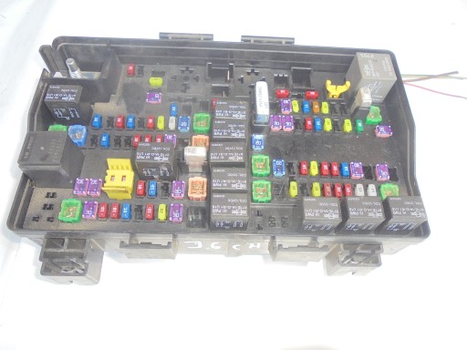 68194607AD, - Блок предохранителей jeep cherokee 68194607ad