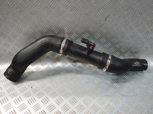 55558668 55557439 - ТРУБА ВОЗДУХОВОД ИНТЕРКУЛЕРА ZAFIRA 2.0 OPC
