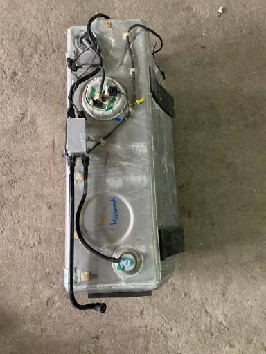 MASERATI GRANTURISMO GT TANK PUMPE 1
