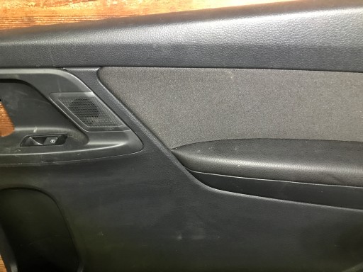 SHARAN 7N0 side upholstery right rear part EU 0305