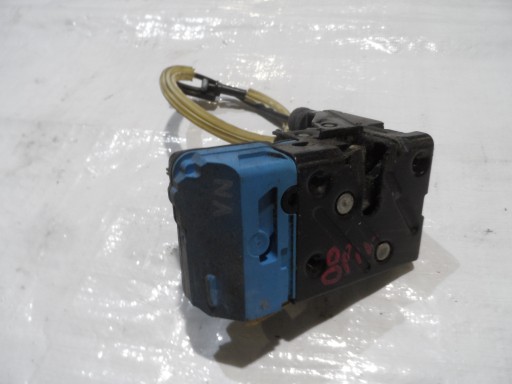 lock door front left VOLVO V70 II 2 8 vertical EUR