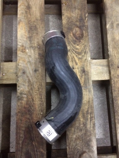 BMW G01 G02 шланг интеркулера 8584549