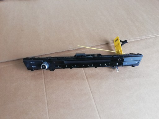 BMW G30 панель кнопки радио