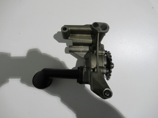 ÖLPUMPE VW PASSAT B6 1.9 TDI 036115105C