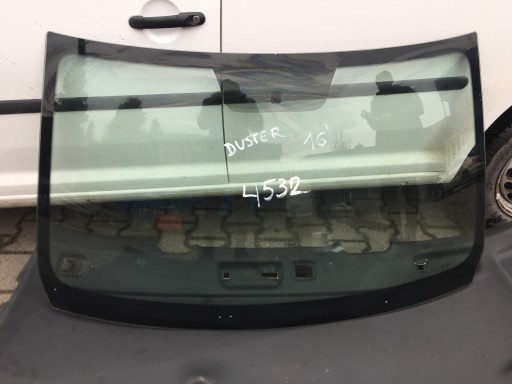DACIA DUSTER 2010-ветровое стекло 2016г.