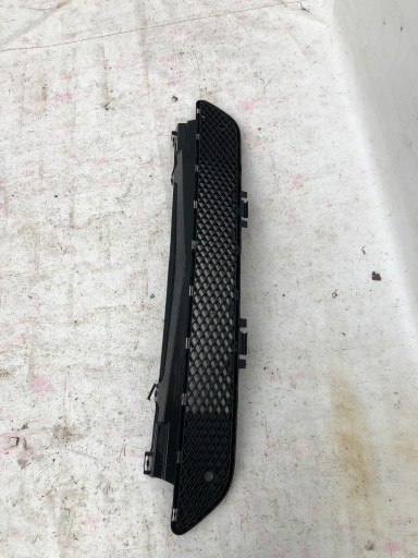 A2038851953 - Бампер решетка MERCEDES C-Class W203 SPORT COUPE