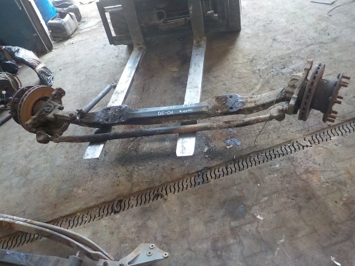 NJK3557 - Балка передньої підвіски daf 45.180 2004р