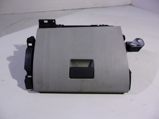 Ford Focus C-Max und Handschuhfach des Beifahrers