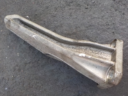 1790531 - SCANIA R ЛАПА КРОНШТЕЙН РАДИАТОРА КРОНШТЕЙН