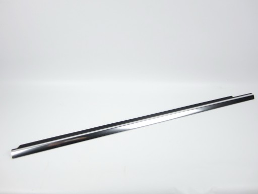 moulding under the window door front left Mercedes W212