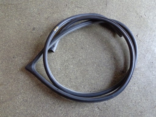 LACETTI УПЛОТНИТЕЛЬ ДВЕРИ ПРАВЫЙ ПЕРЕДНИЙ ПРАВЫЙ ПЕРЕДНИЙ