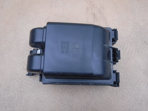 KT1T-14D068-AB - БЛОК ПРЕДОХРАНИТЕЛЕЙ FORD CONNECT LIFT 2.5 БЕНЗИНОВЫЙ США