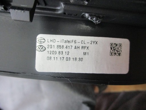 RAHMEN Gehäuse des Kombiinstruments 2G1858417AH