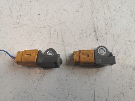 ДАТЧИК БОКОВОГО УДАРА ДВЕРИ KIA CARENS IV