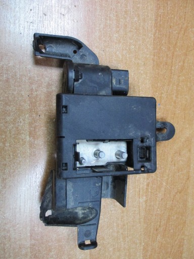 Розподільник струму Audi Q7 4m0 4M0941823A