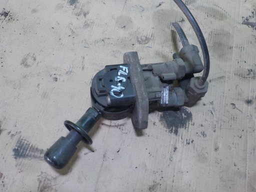 9617230040 - VOLVO FL6 180 РЫЧАГ РУЧНОГО ТОРМОЗА КЛАПАН